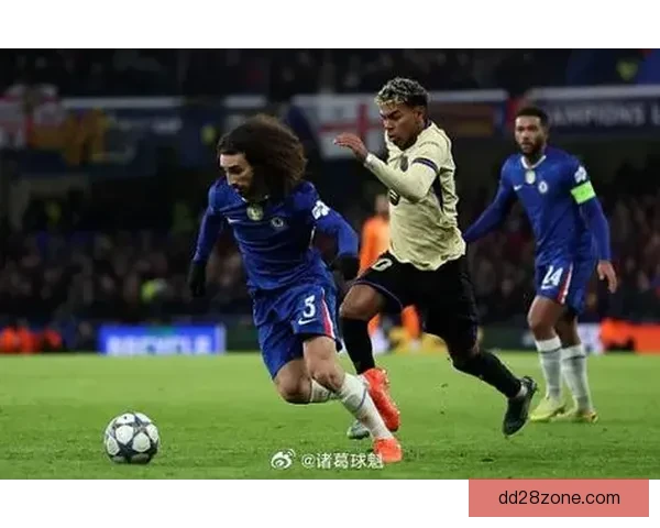 跟队独家切尔西六位数附加签下谢周三十七岁左后卫新星完成转会案